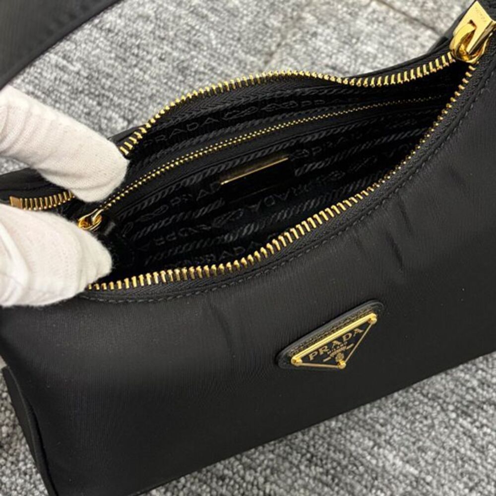 Triangle Logo Re-edition Nylon Saffiano Shoulder Mini Bag - Picture 9 of 10